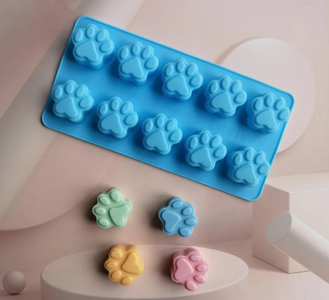 Paw-Shaped  Cake Mold